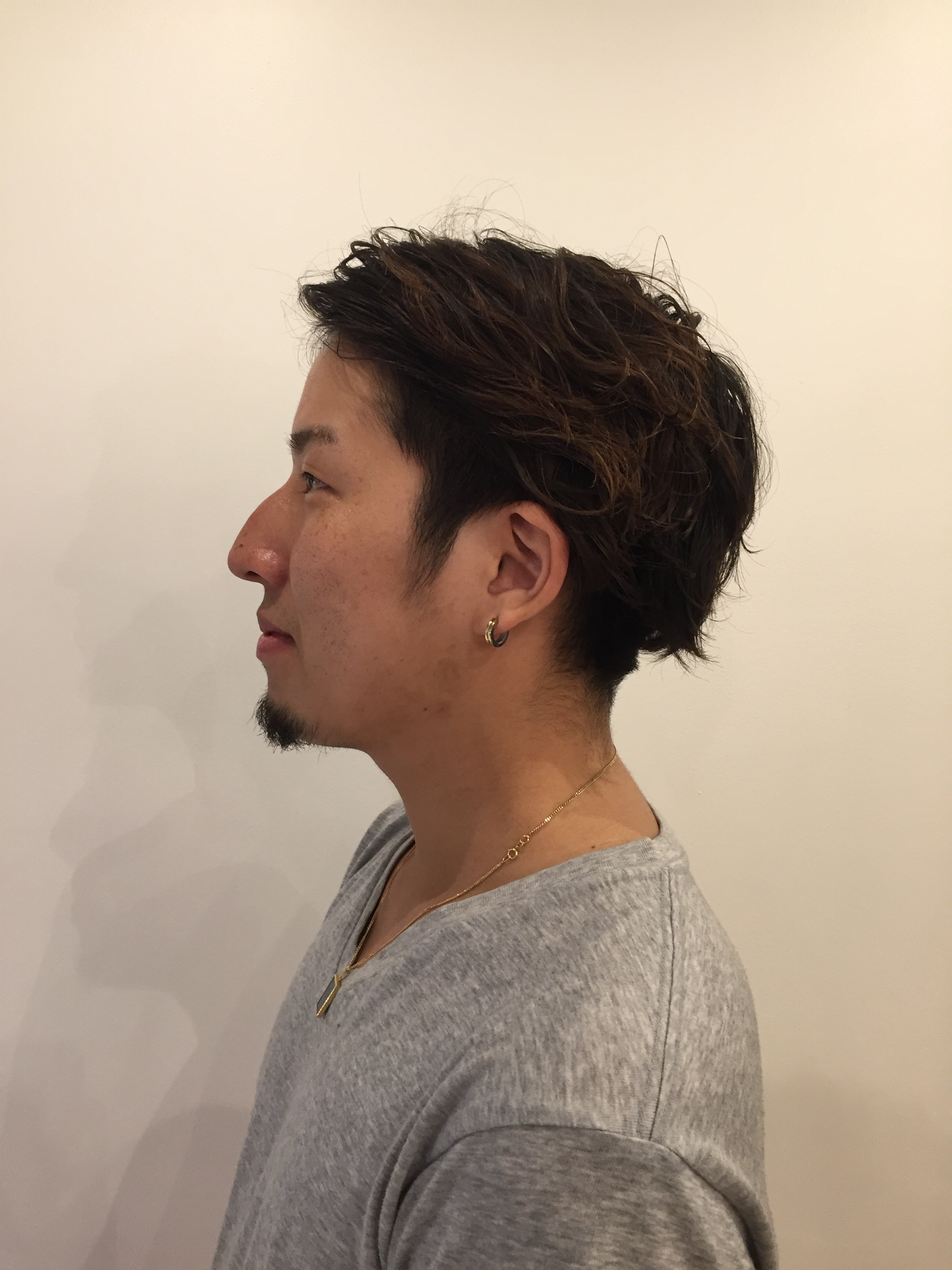横顔でのスペースバランス F 四戸スタイリストの横顔 アミリア Amiliea By Zaza 神楽坂美容室 横顔でのスペースバランス F 四戸スタイリストの横顔 アミリア Amiliea By Zaza 神楽坂美容室